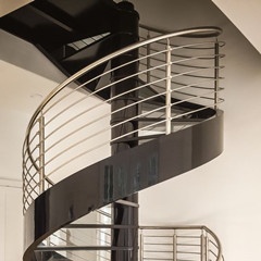 spiral stairs colum-_with edge support