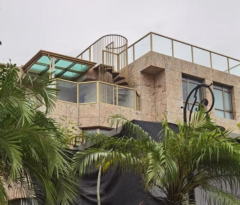 New Project-stainless steel brushed titanium birdcage staircase Case-stainless steel brushed titanium birdcage staircase